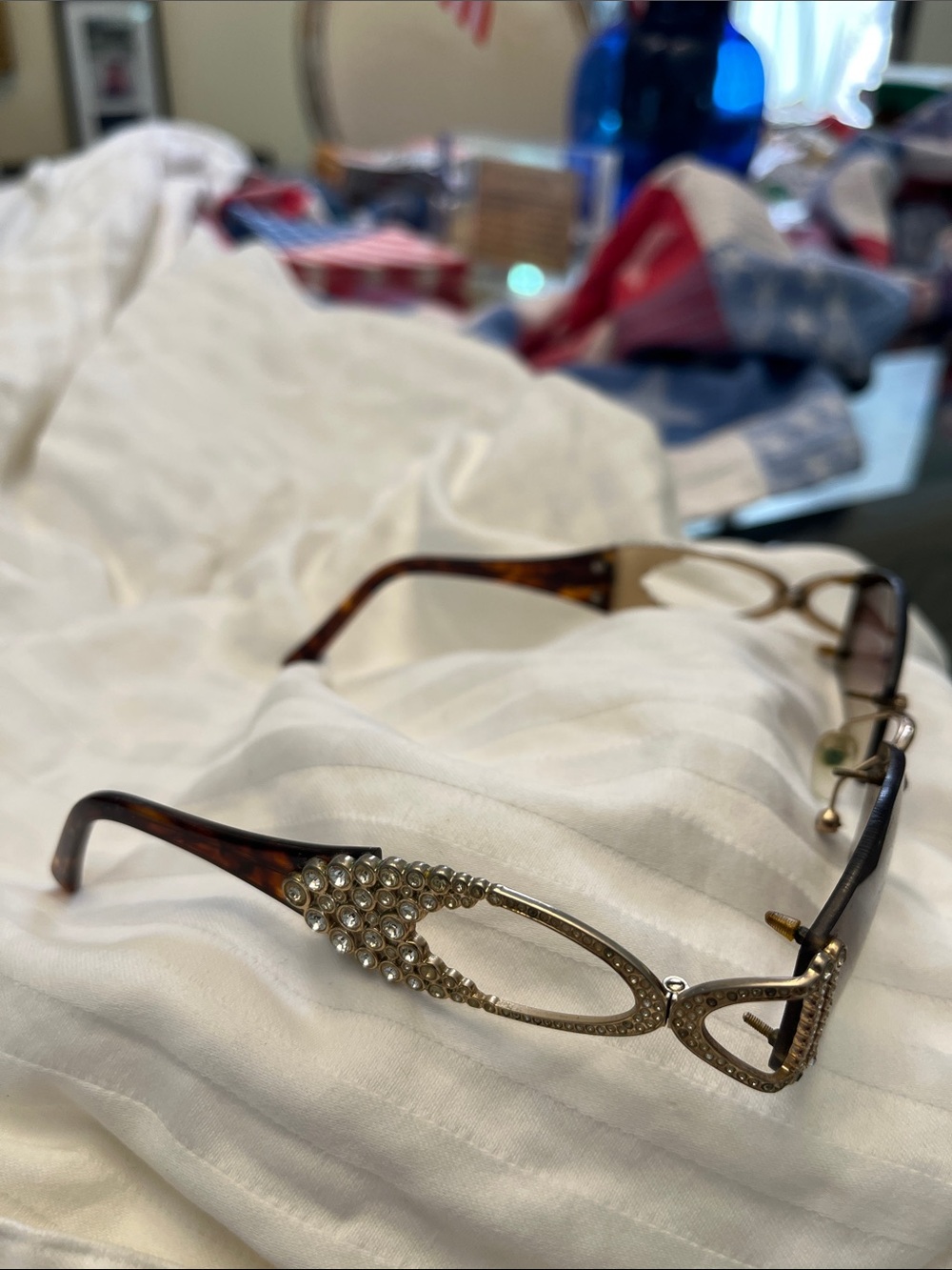 CAVIAR Rhinestone-Embellished Tortoiseshell SunGlasses - gBrown